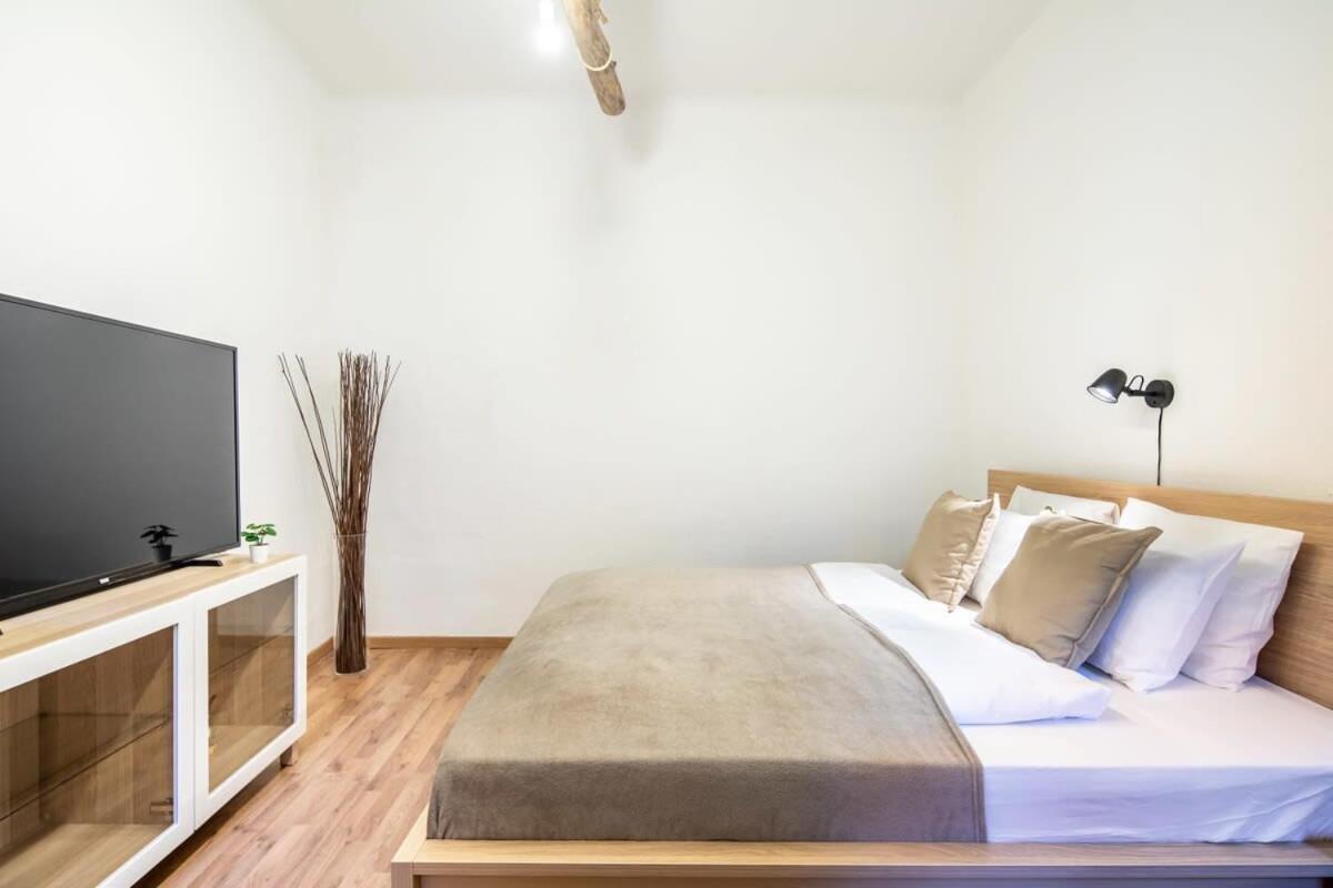 Convenient Apartment At Gastro Driven Location 布达佩斯 外观 照片