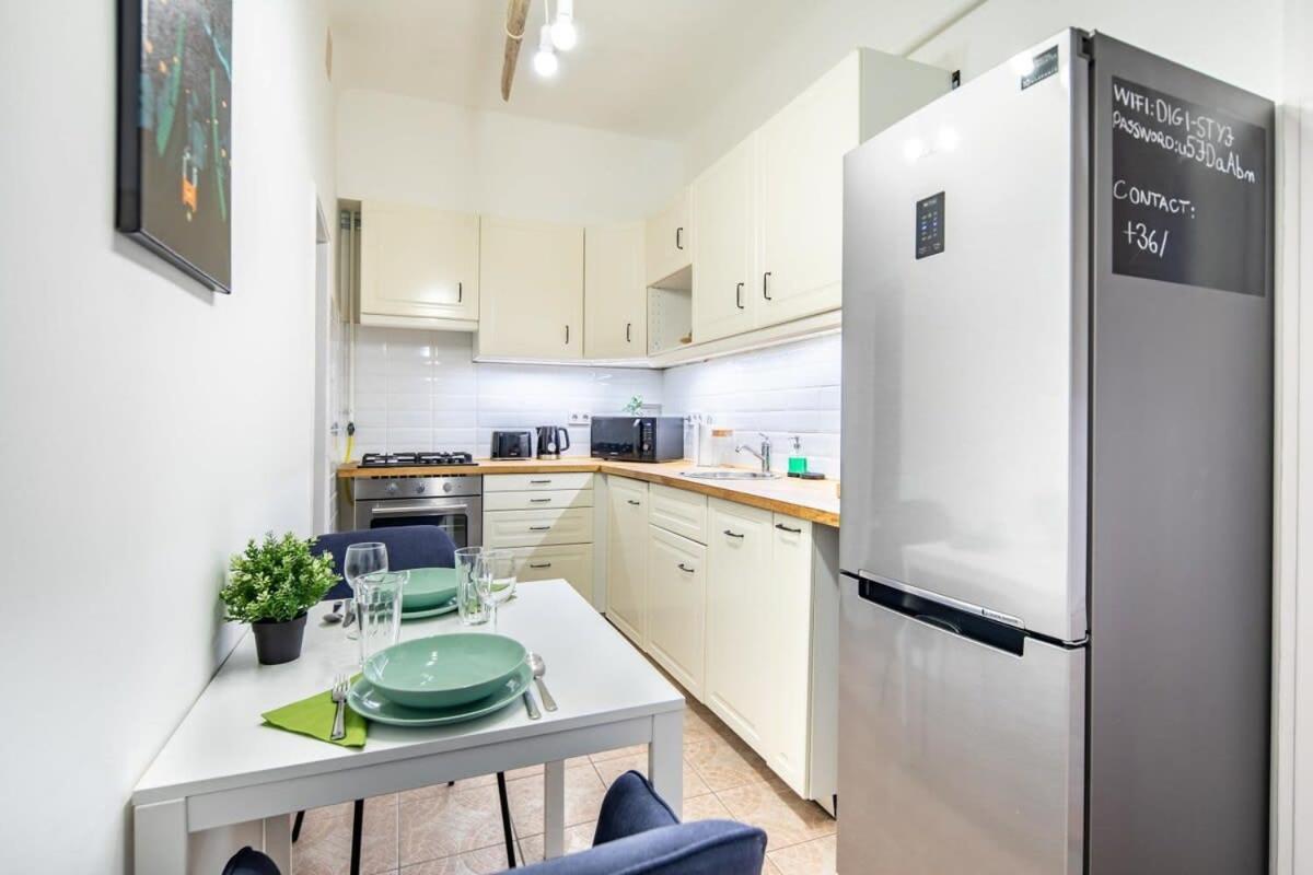 Convenient Apartment At Gastro Driven Location 布达佩斯 外观 照片