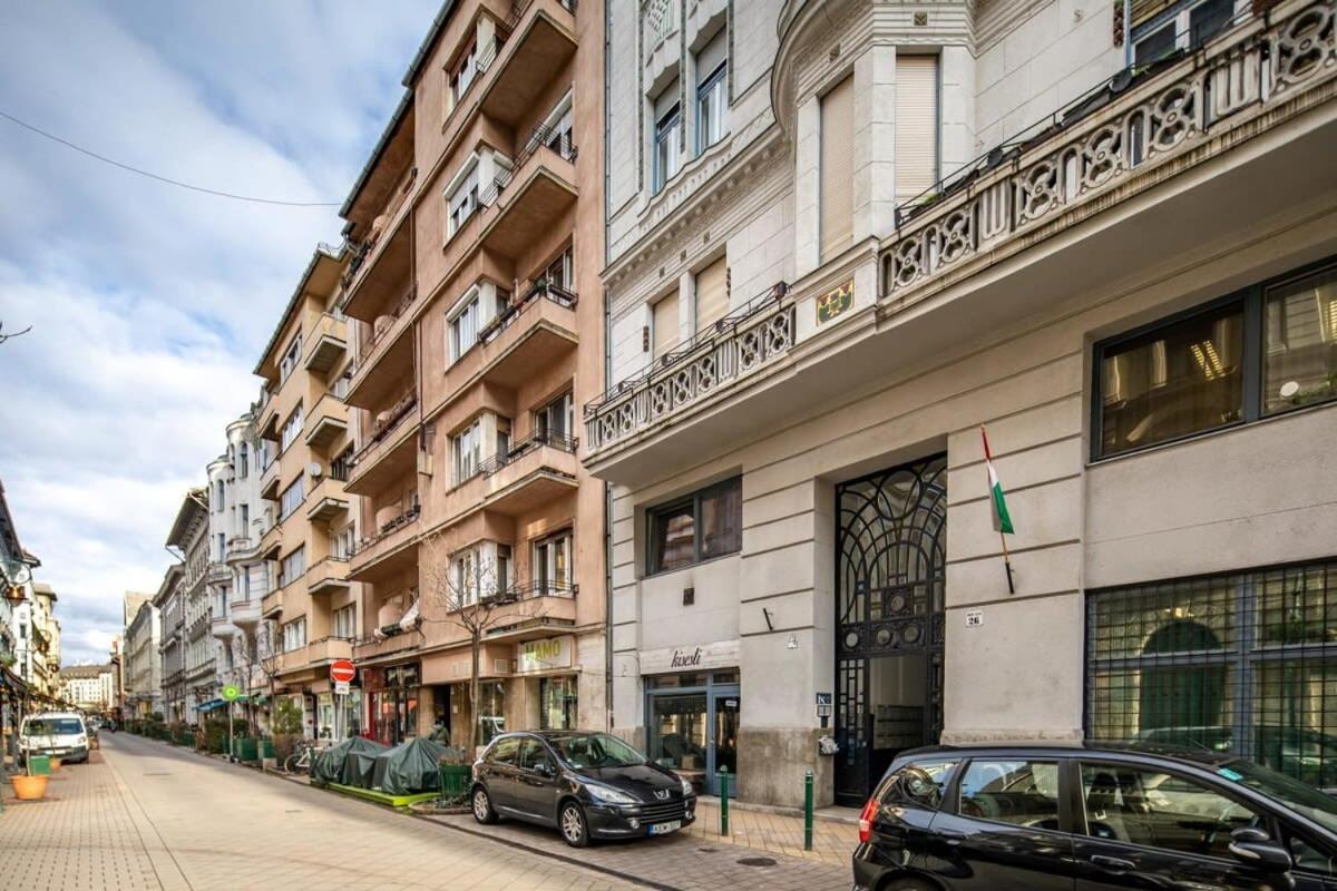 Convenient Apartment At Gastro Driven Location 布达佩斯 外观 照片
