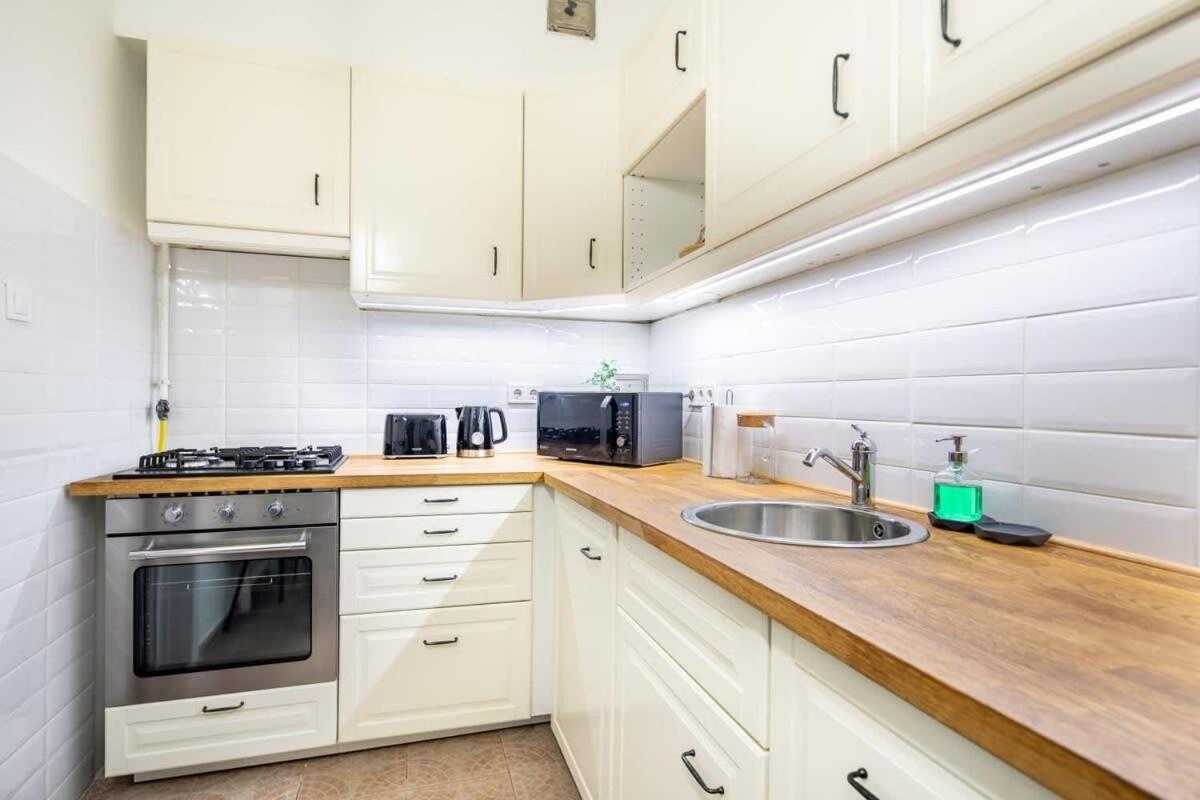 Convenient Apartment At Gastro Driven Location 布达佩斯 外观 照片